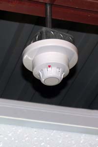 Smoke Detector: Air Products and Controls Inc.